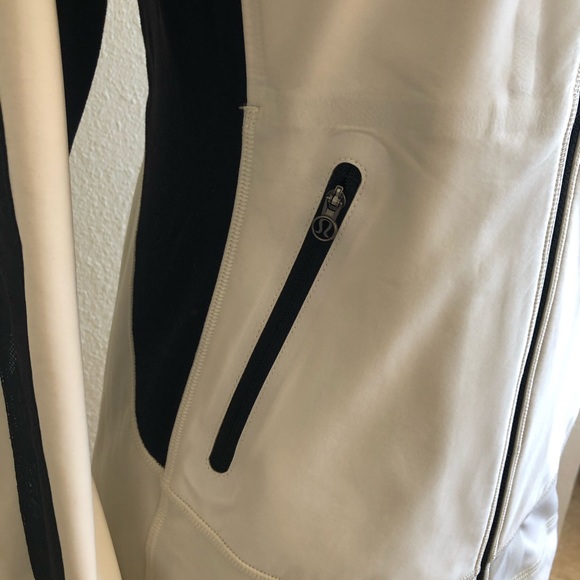 Lululemon Run: draft dodger jacket - Picture 5 of 13